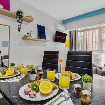 Castellano De Steram Flats Apartment *
